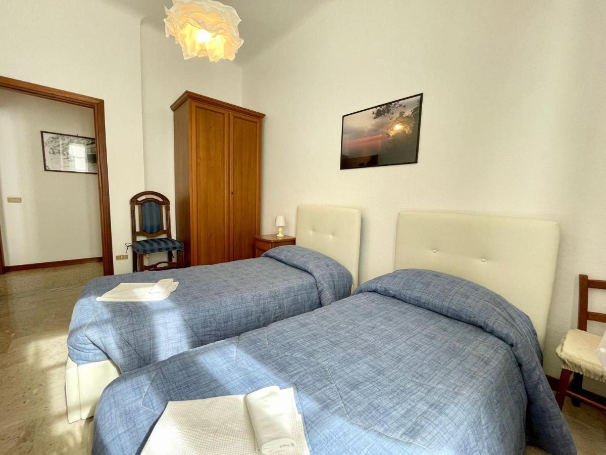 Levanto Rentals Екстер'єр фото